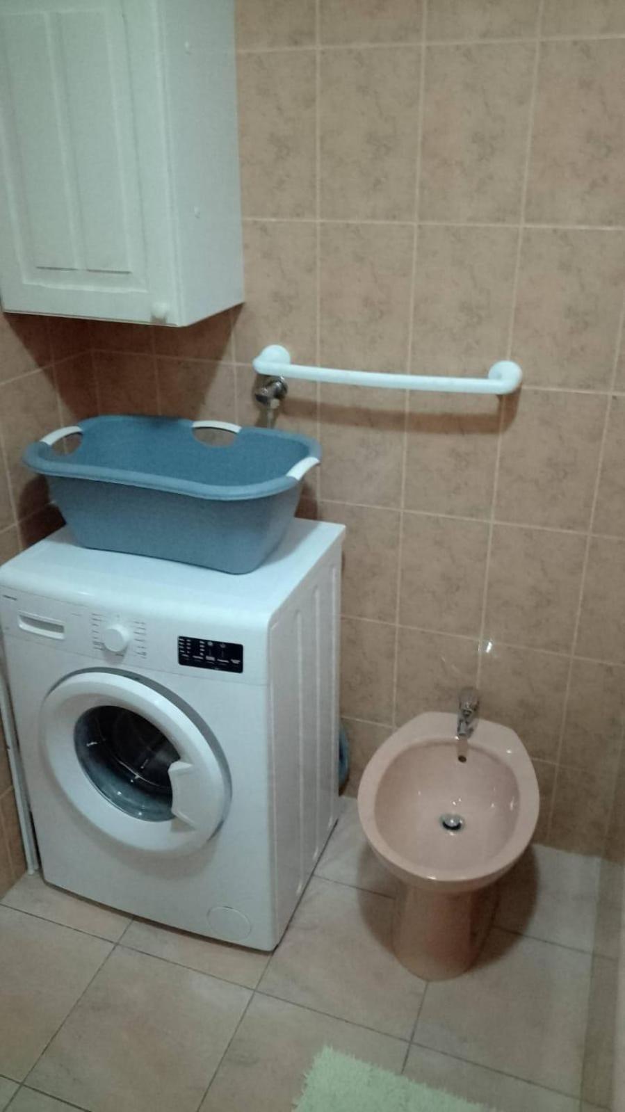 Apartmani Ledenko Kaštela エクステリア 写真