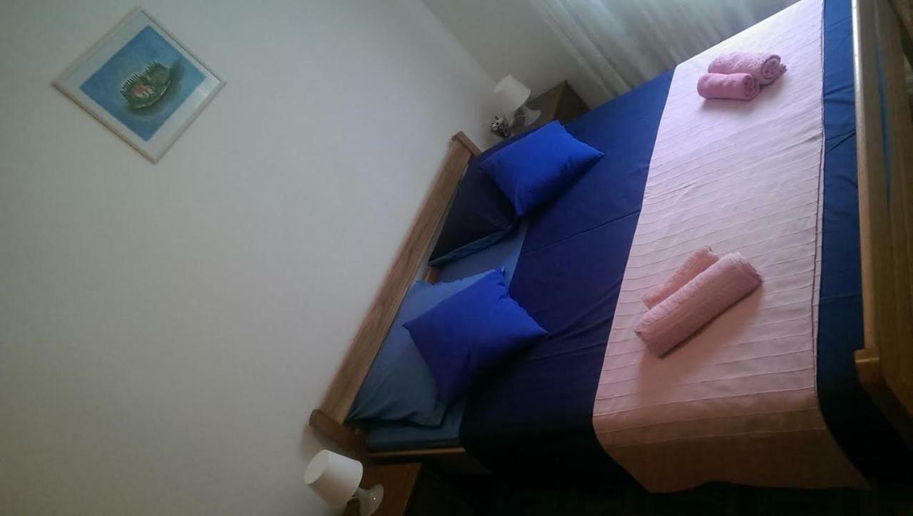 Apartmani Ledenko Kaštela エクステリア 写真