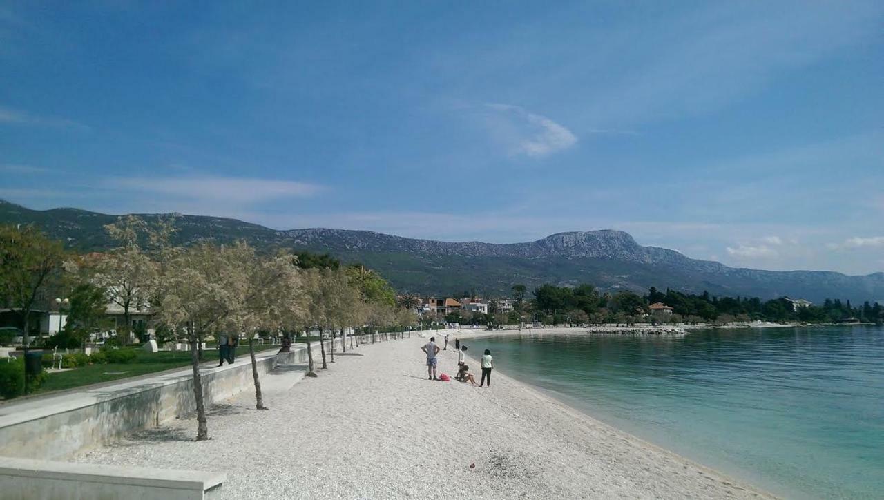 Apartmani Ledenko Kaštela エクステリア 写真