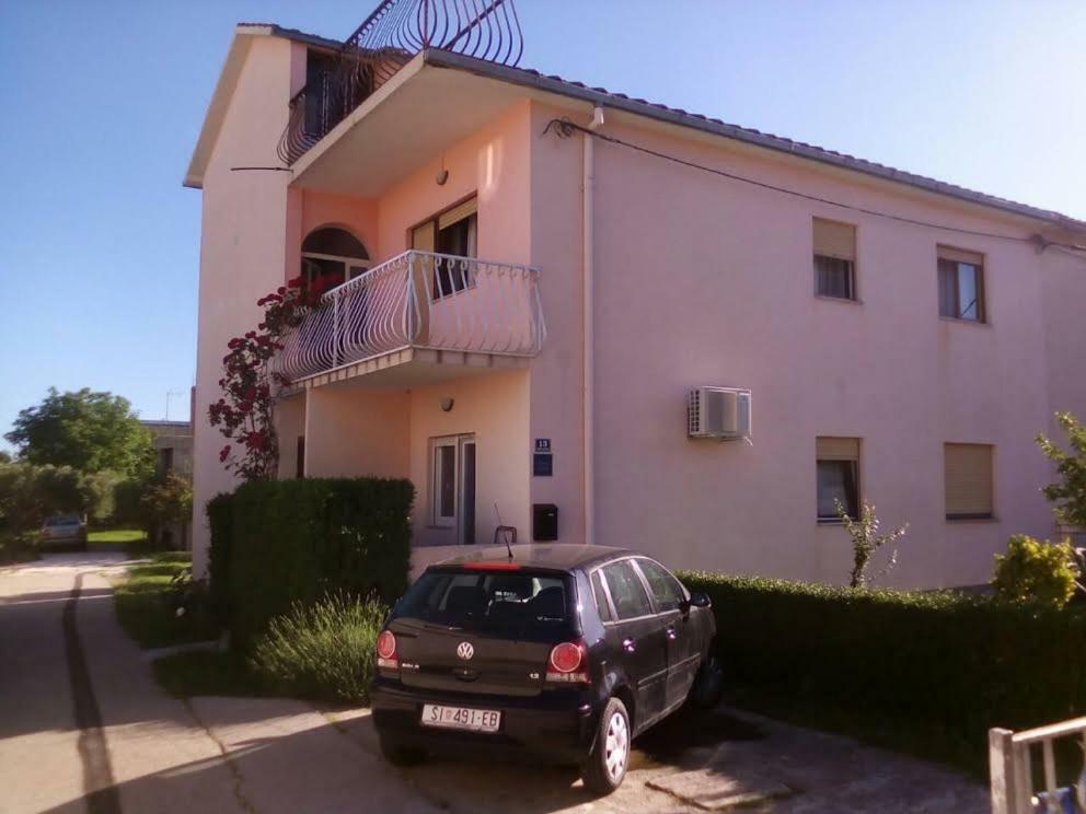 Apartmani Ledenko Kaštela エクステリア 写真